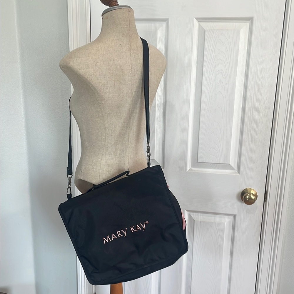 Mary Kay consultant sample organizer Bag Adjustable Strap storage pockets zipper